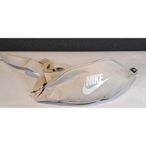 Nike Heritage Fanny Pack Beige Tan Waist Bag Hip Pack BA5750-258 Mens Womens